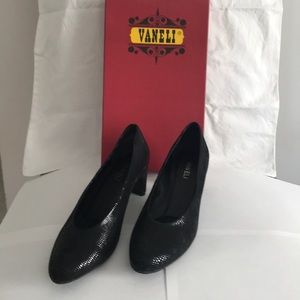 Vaneli Snake Print 2 Inch Heel Size 8M